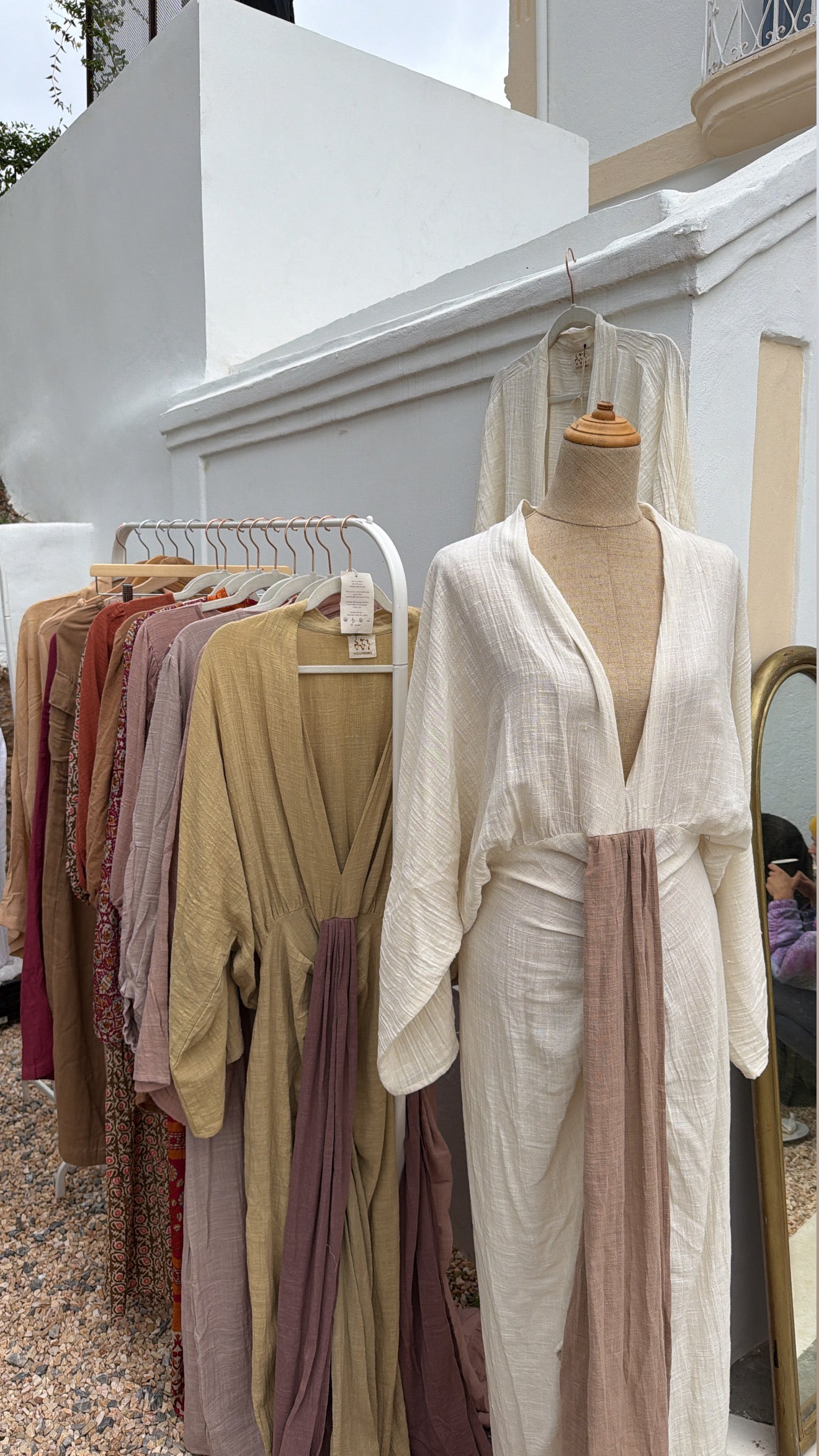 Wear Roro WILLOW cotton kaftan crafted for vacations, coastal escapes, and everyday comfort
