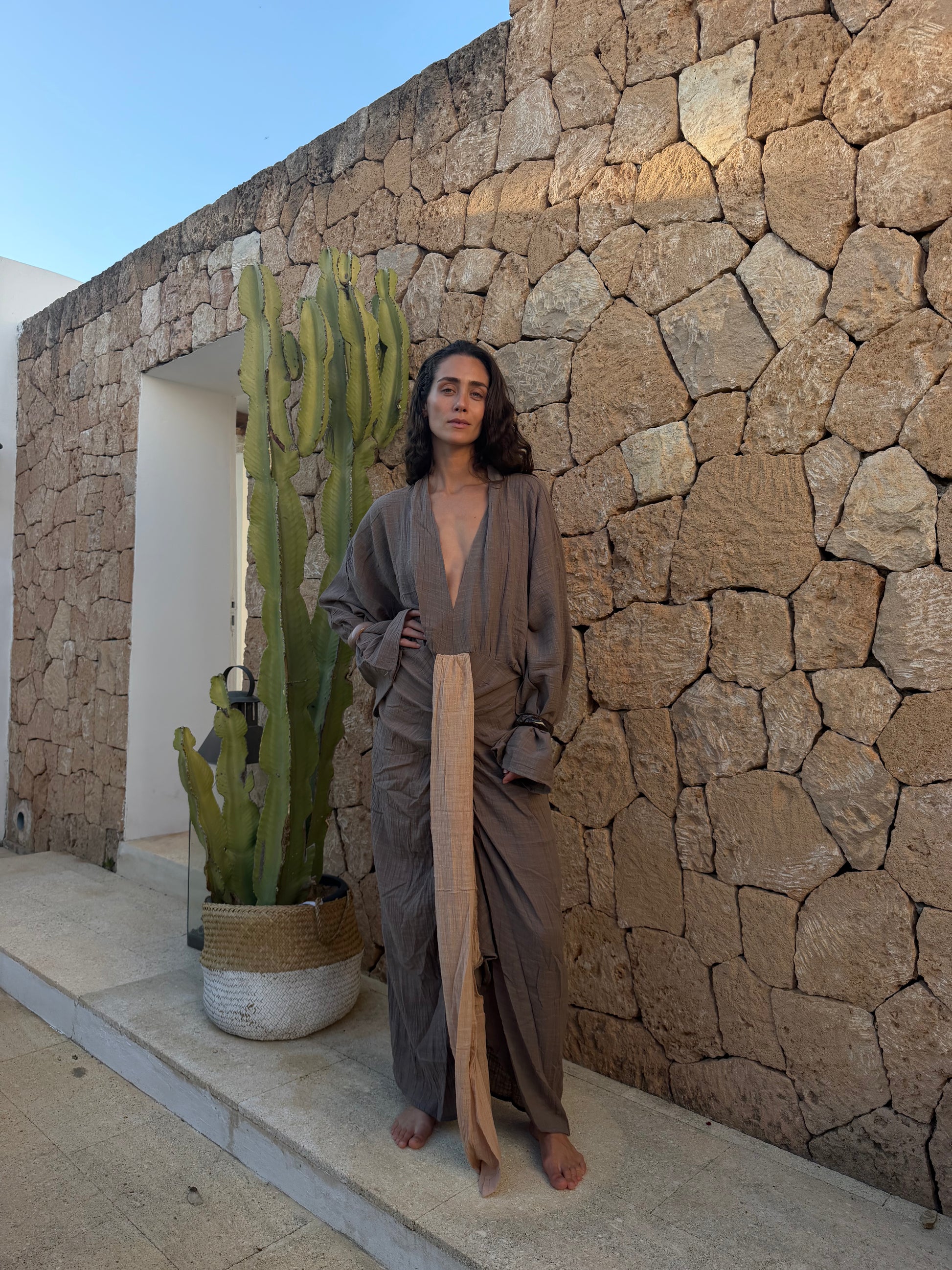 Lightweight WILLOW kaftan with relaxed fit for effortless warm-weather style