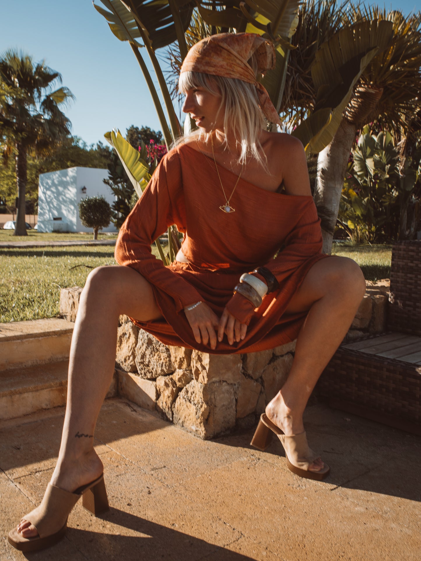 Elegant TIERRA matching outfit with long sleeve top and maxi skirt